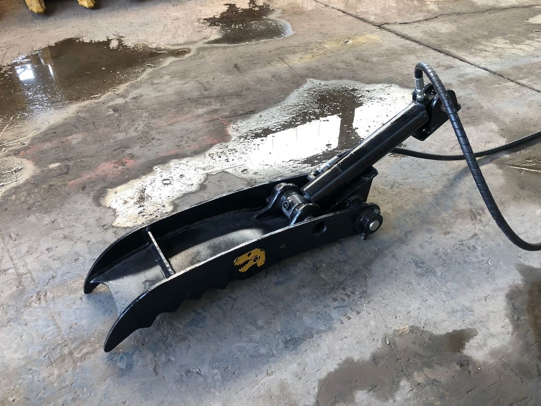 Mudah Pemasangan Excavator Bucket Thumb HARDOX450/500 Untuk Pekerjaan Konstruksi