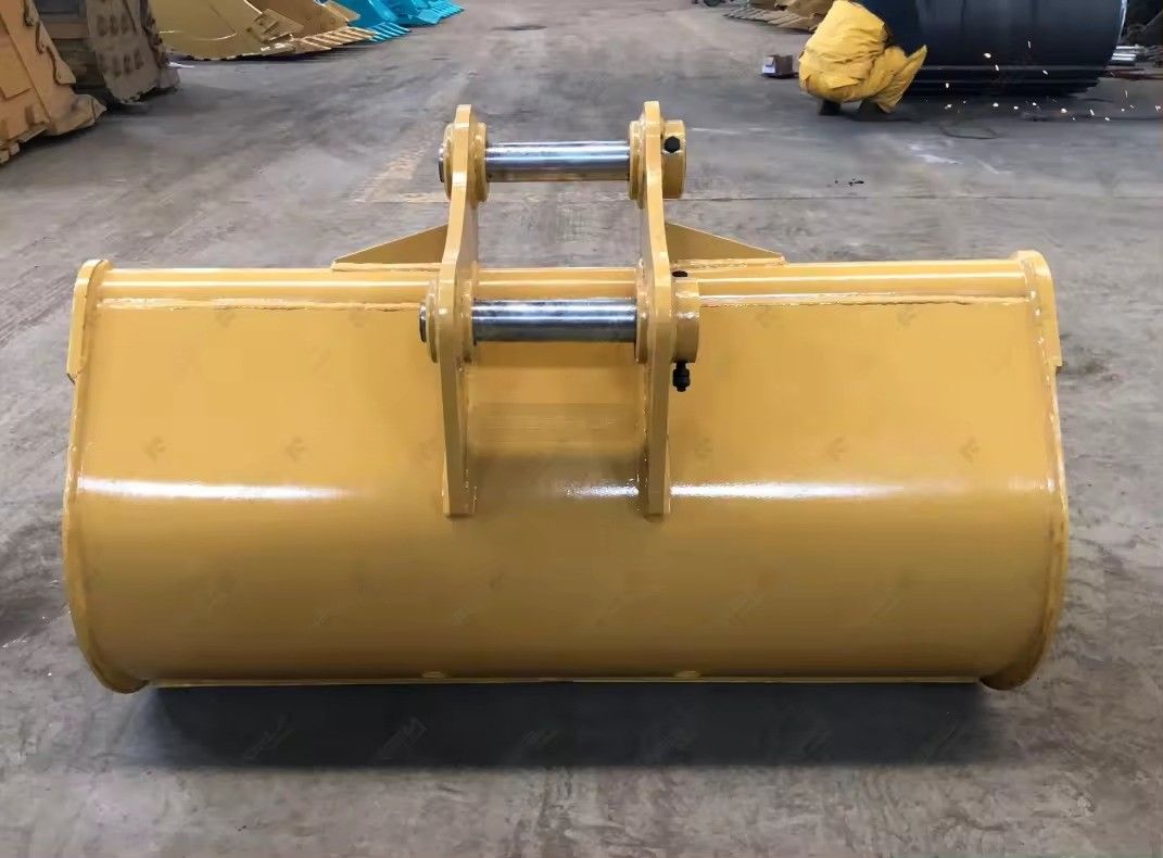 1500mm Lebar Excavator Lumpur Ember Dengan Bolt-On Ember Bilah Untuk Pekerjaan Konstruksi Berat