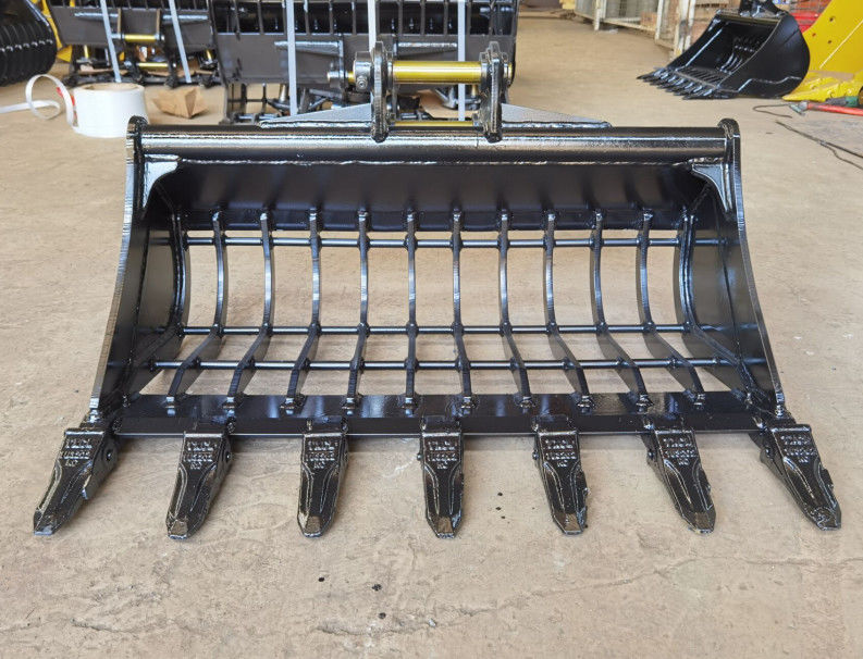 Q345B Baja Excavator Skeleton Digging Bucket: Ketahanan yang Lebih Tinggi untuk Mewarnai atau Galvanizing