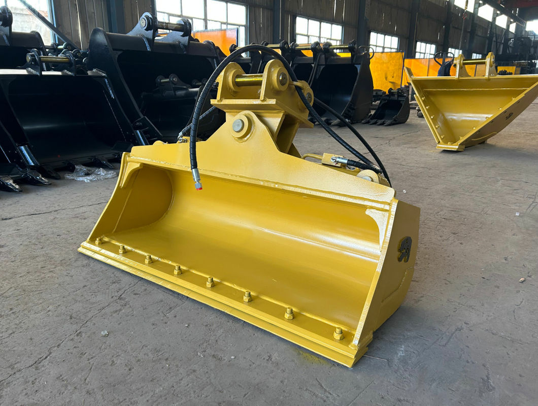Bakul miring excavator yang tahan lama dengan tepi pemotong ganda dan kapasitas bakul 0,1-2,1m3