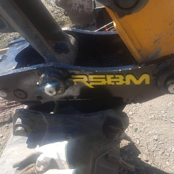 Jenis Daya Hidraulik atau Manual Meningkatkan Efisiensi Konstruksi dengan Excavator Quick Hitch